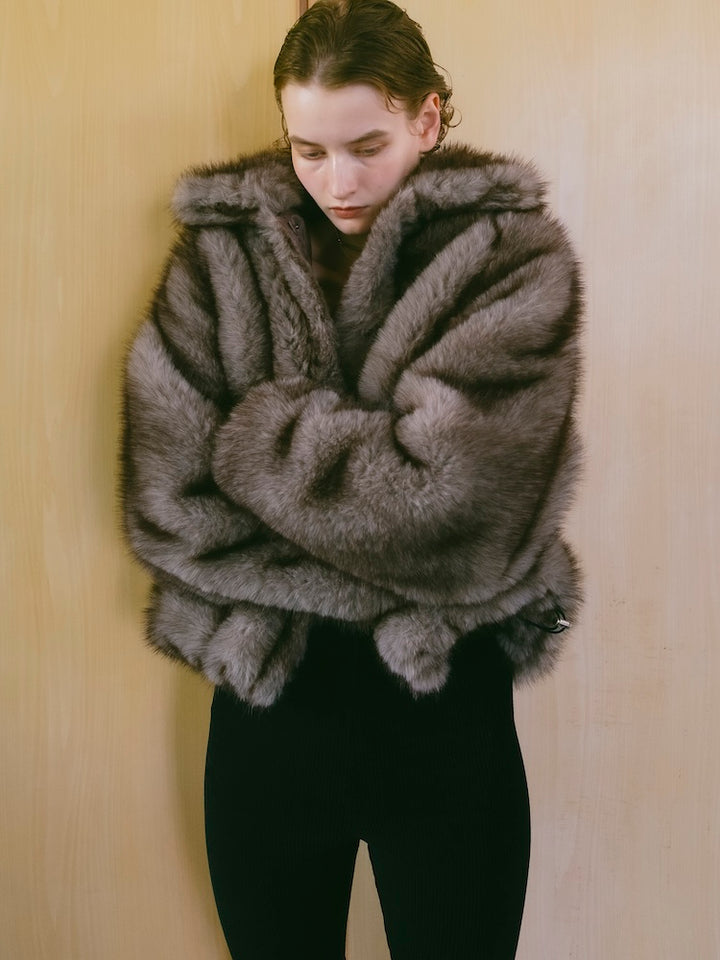 【10月7日(水) 12:00予約販売開始】Faux Fur Coat