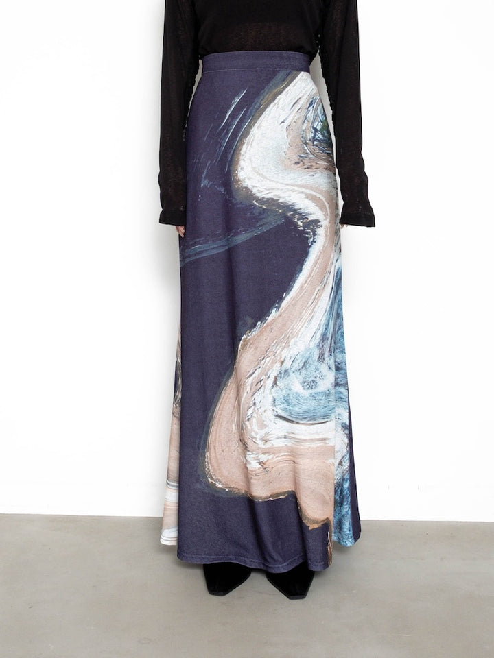 モデル身長：156cm / カラー：06 Earth