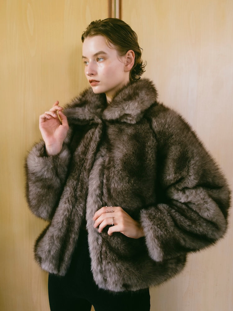 【10月7日(水) 12:00予約販売開始】Faux Fur Coat