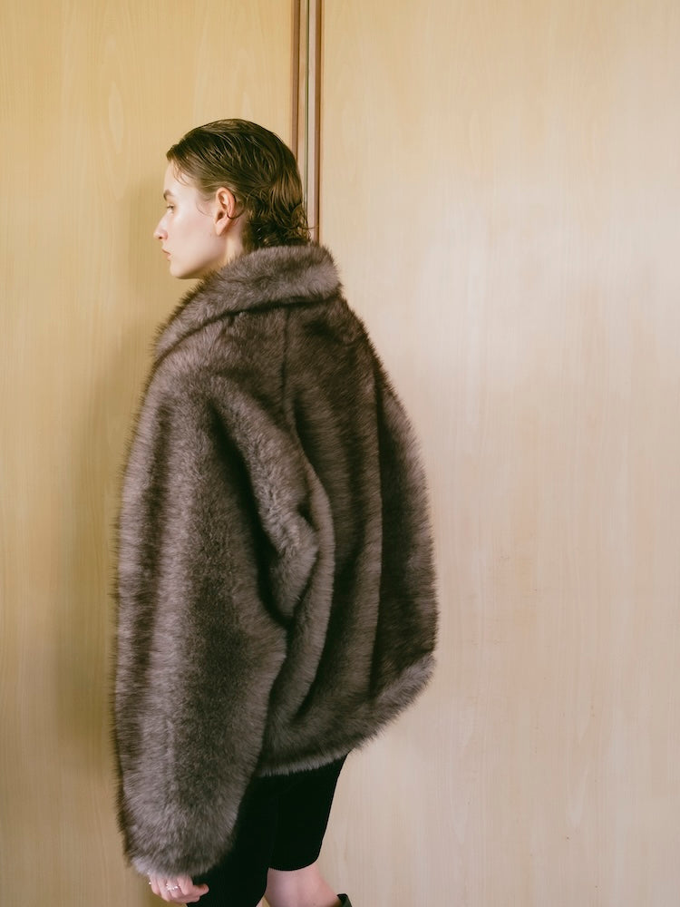 【10月7日(水) 12:00予約販売開始】Faux Fur Coat