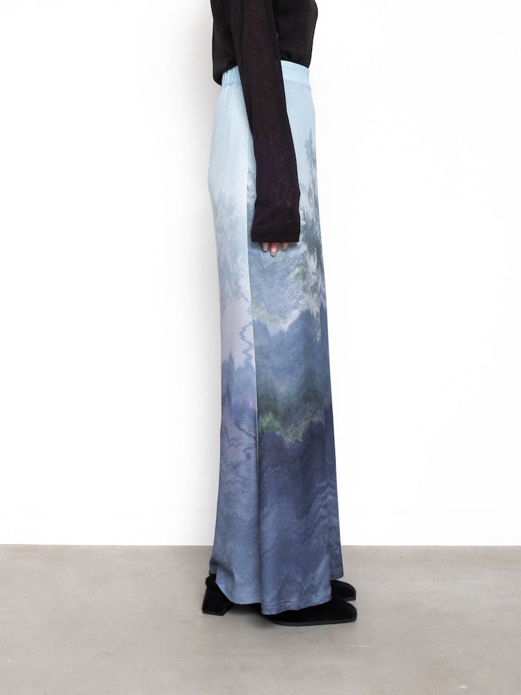 モデル身長：156cm / カラー：01 Lake