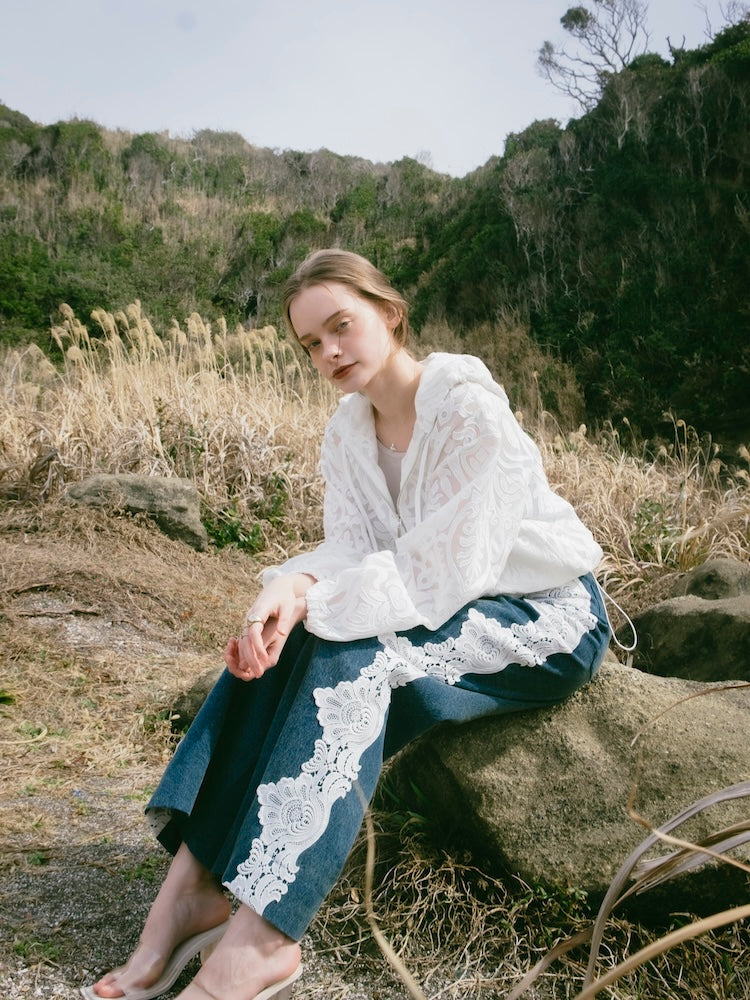 モデル身長：174cm / カラー：White