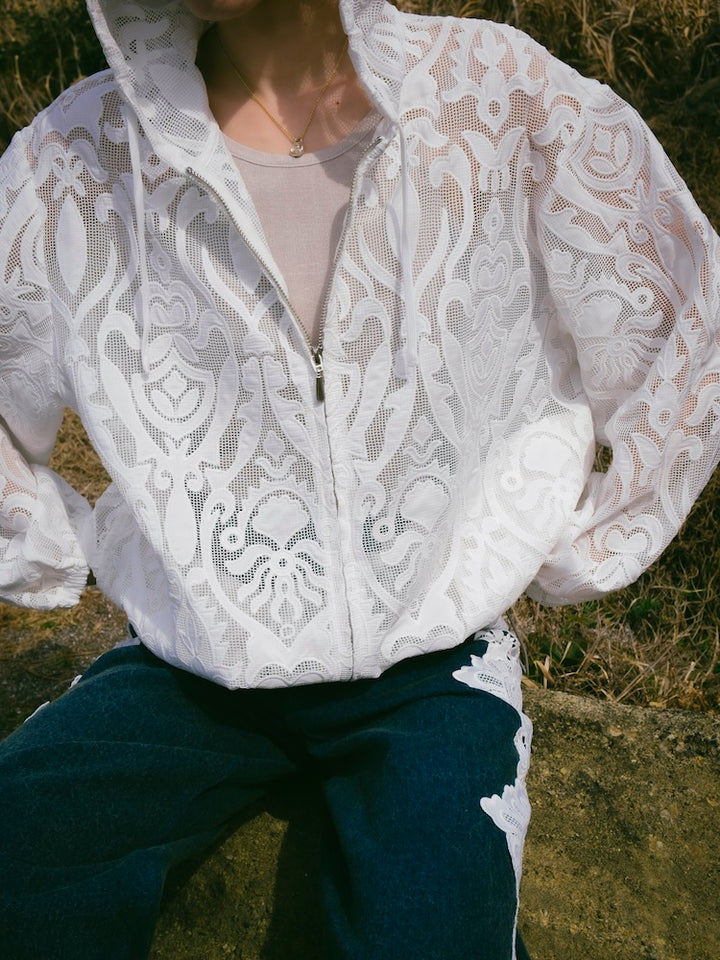 モデル身長：174cm / カラー：White