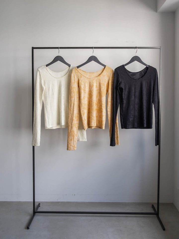 【9月13日(土) 12:00販売開始】Leaf Emboss Long Sleeve Top