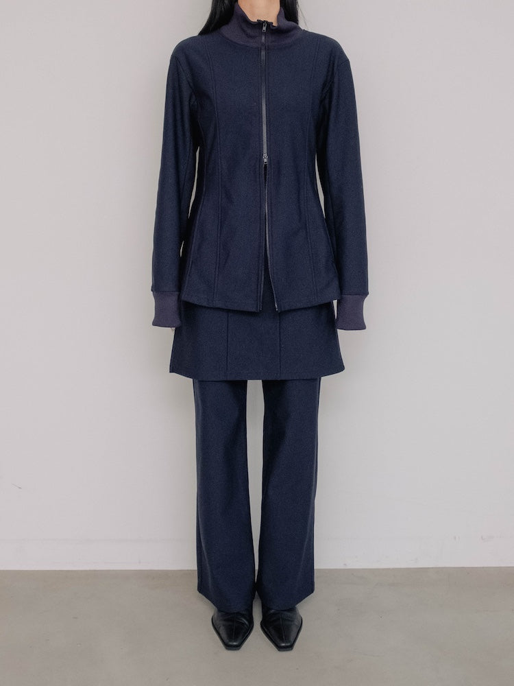 モデル身長：156cm / カラー：Navy
