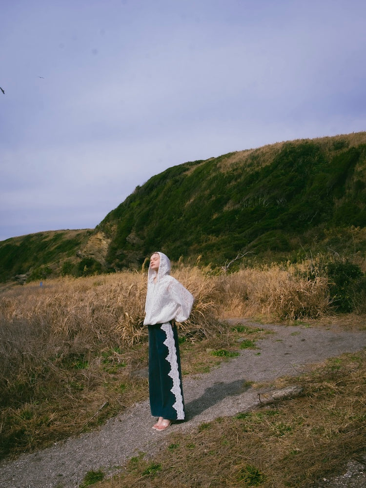 モデル身長：174cm / カラー：White