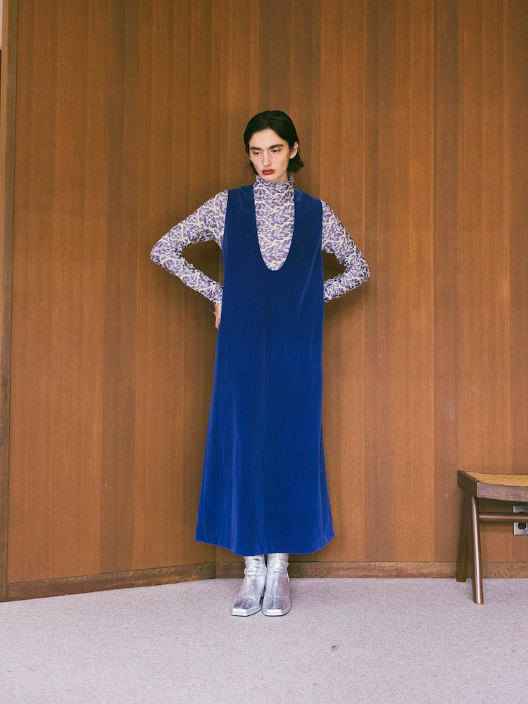 Velvet Uneck Dress｜背中開きベロアワンピース – MARTE