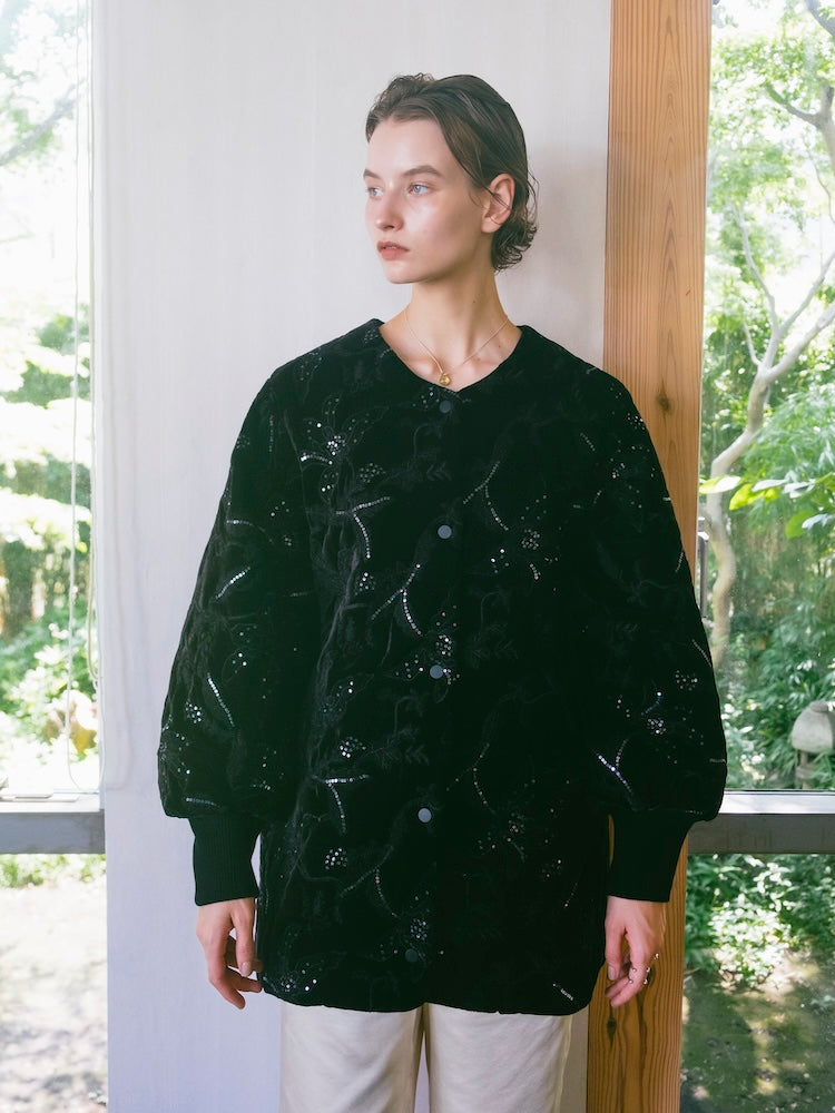 【10月7日(水) 12:00予約販売開始】Velour Embroidery Quilting Coat