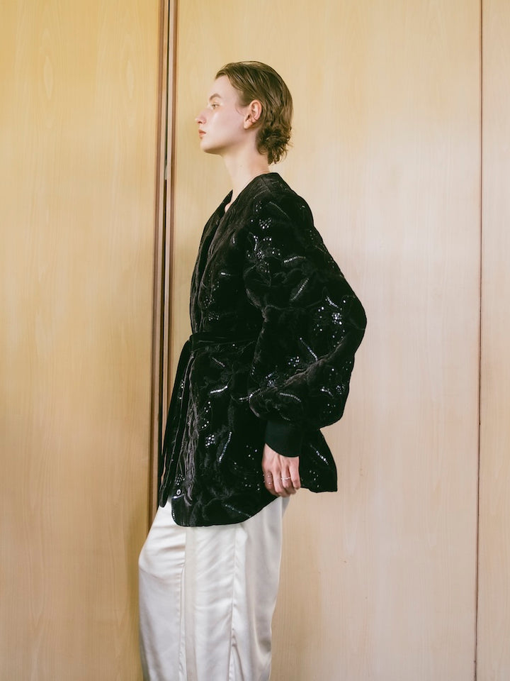 【10月7日(水) 12:00予約販売開始】Velour Embroidery Quilting Coat