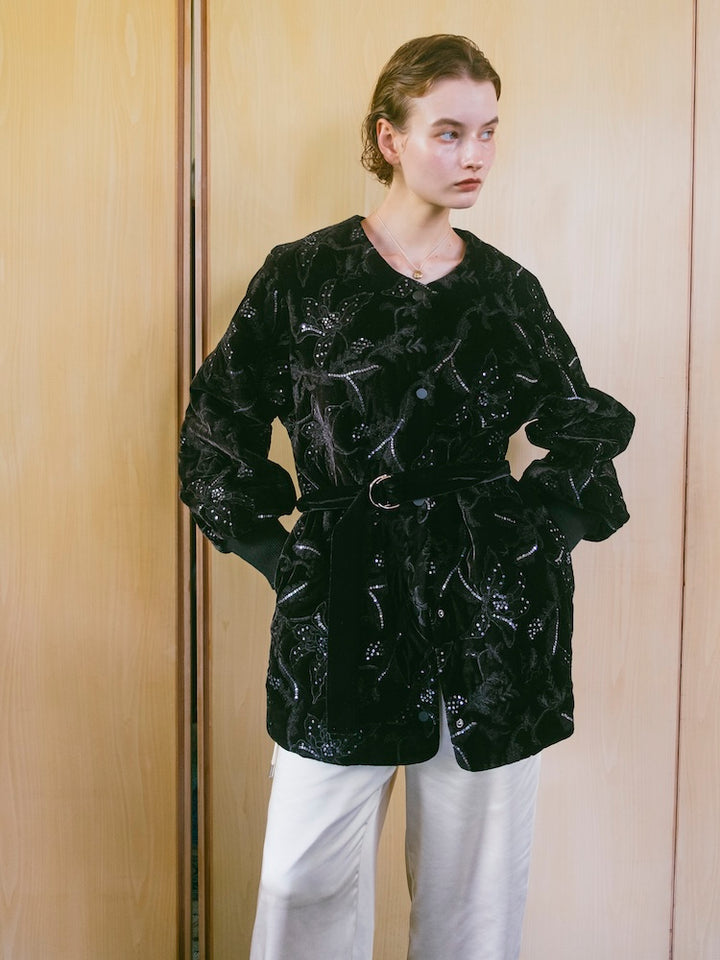 【10月7日(水) 12:00予約販売開始】Velour Embroidery Quilting Coat