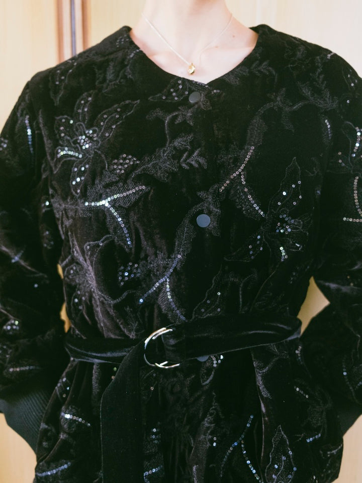 【10月7日(水) 12:00予約販売開始】Velour Embroidery Quilting Coat
