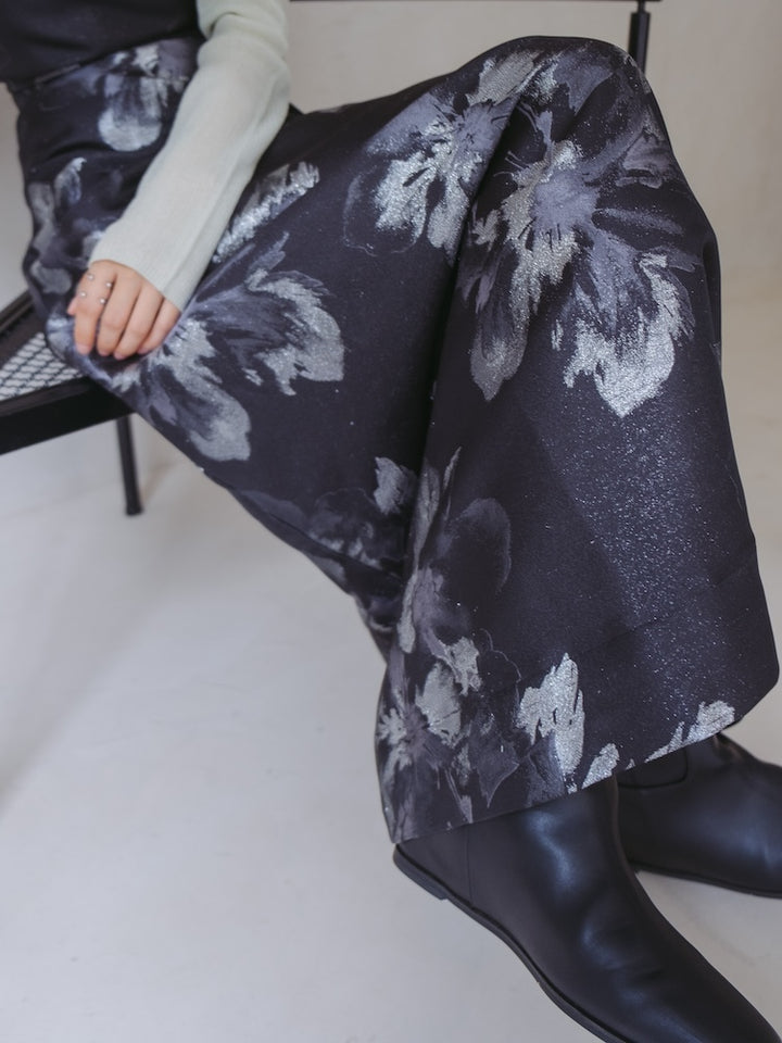 モデル身長：166cm / カラー：Black / 着用サイズ：Mサイズ