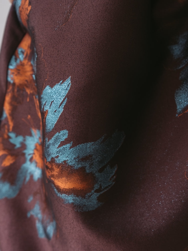 モデル身長：166cm / カラー：Brown / 着用サイズ：Mサイズ