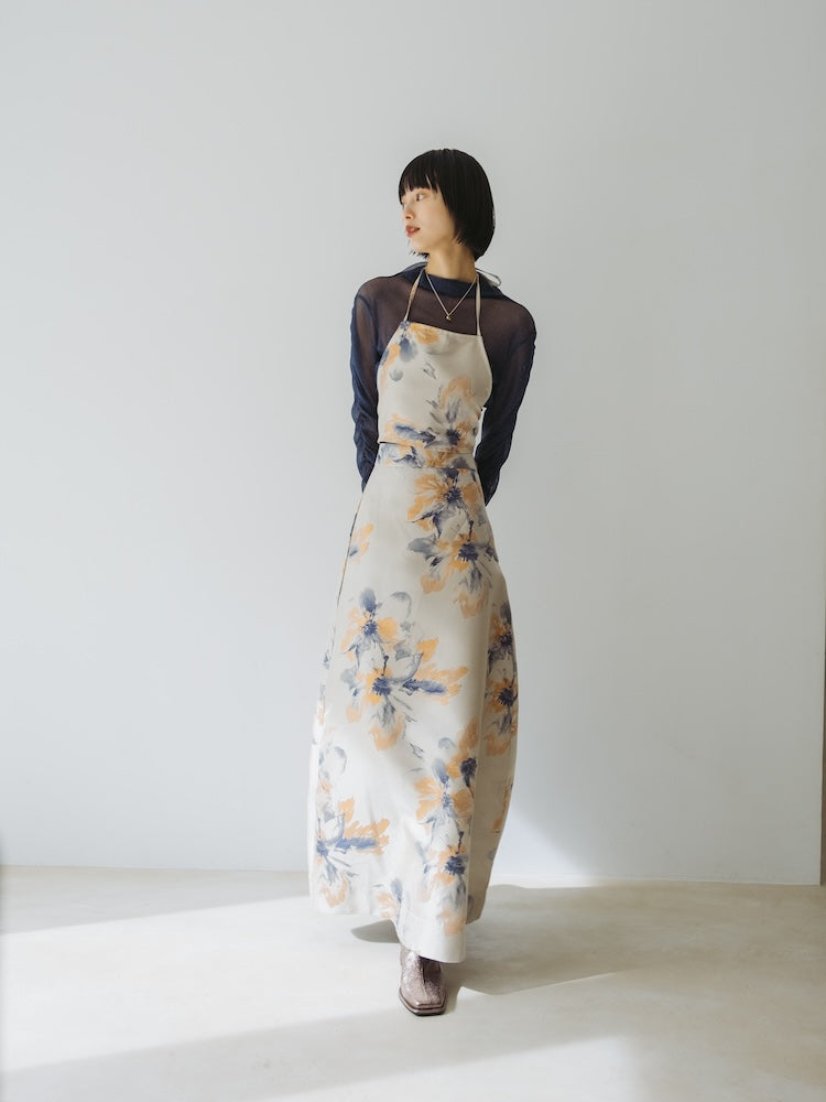 モデル身長：166cm / カラー：Ivory / 着用サイズ：Mサイズ