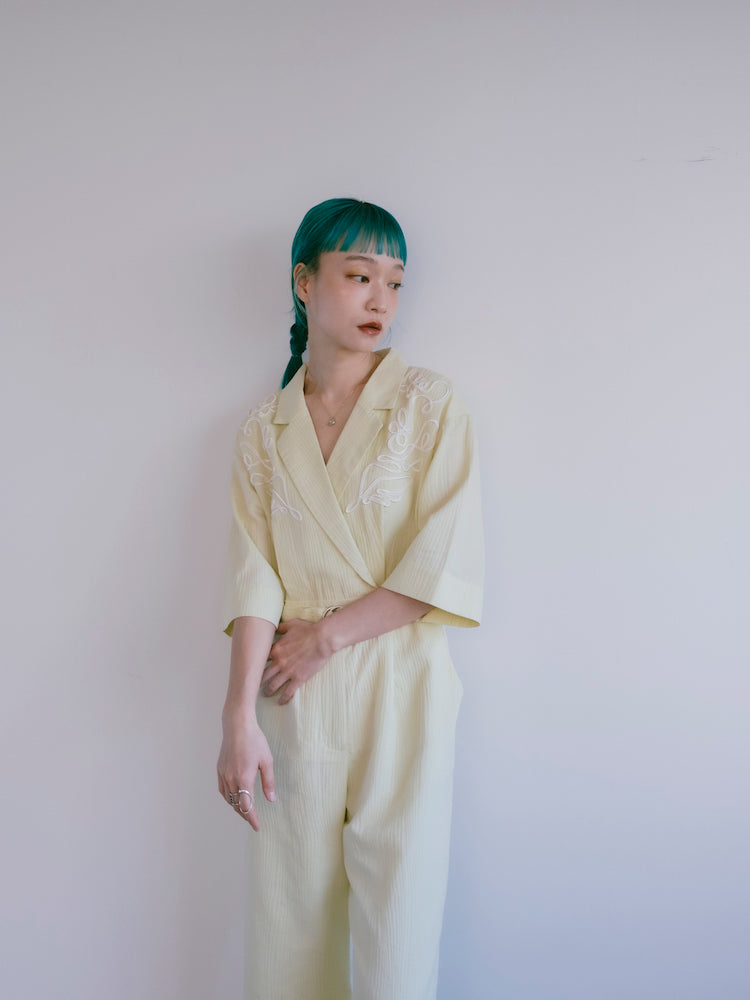 モデル身長：167cm / カラー：LightYellow