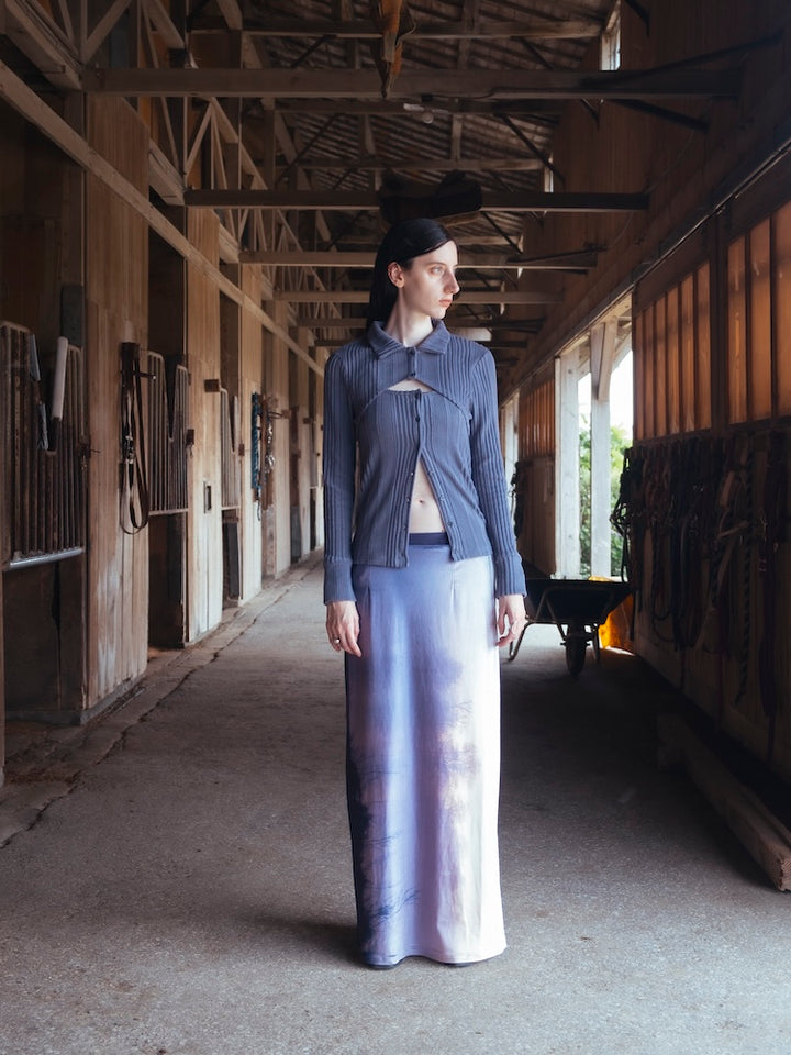 モデル身長：175cm / カラー：01 Veiled Forest / 着用サイズ：Mサイズ