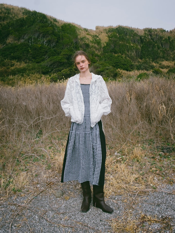 モデル身長：174cm / カラー：White