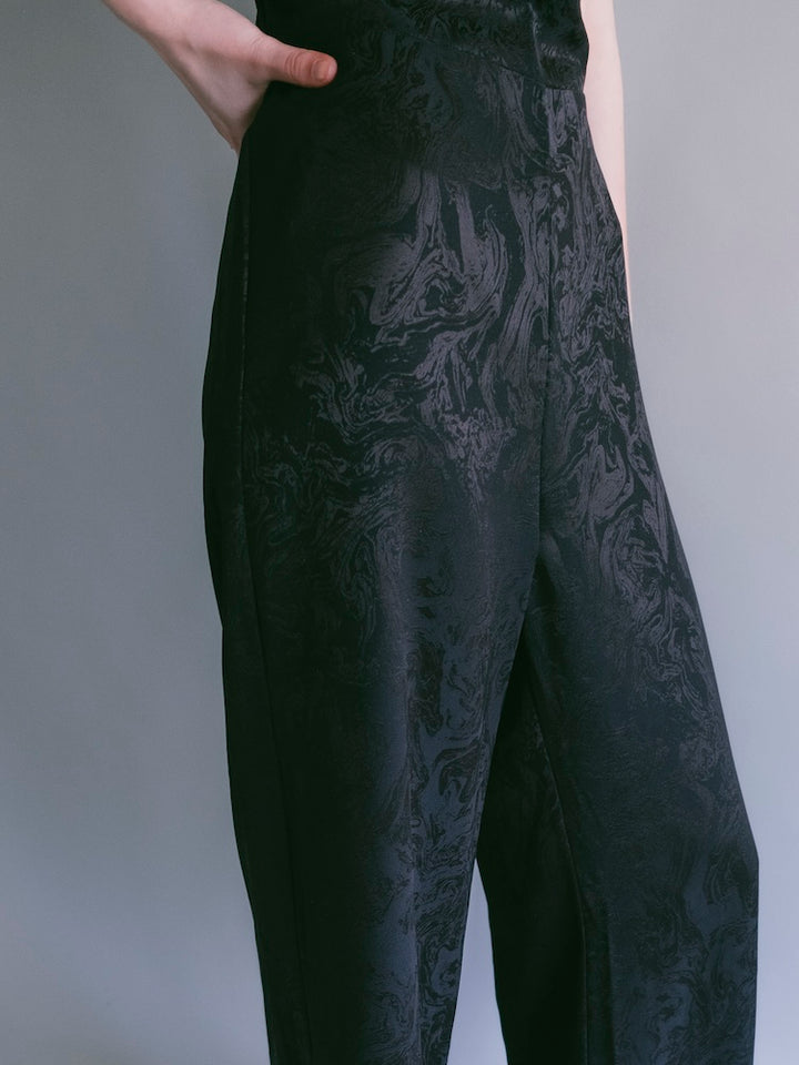モデル身長：176cm / カラー：Black
