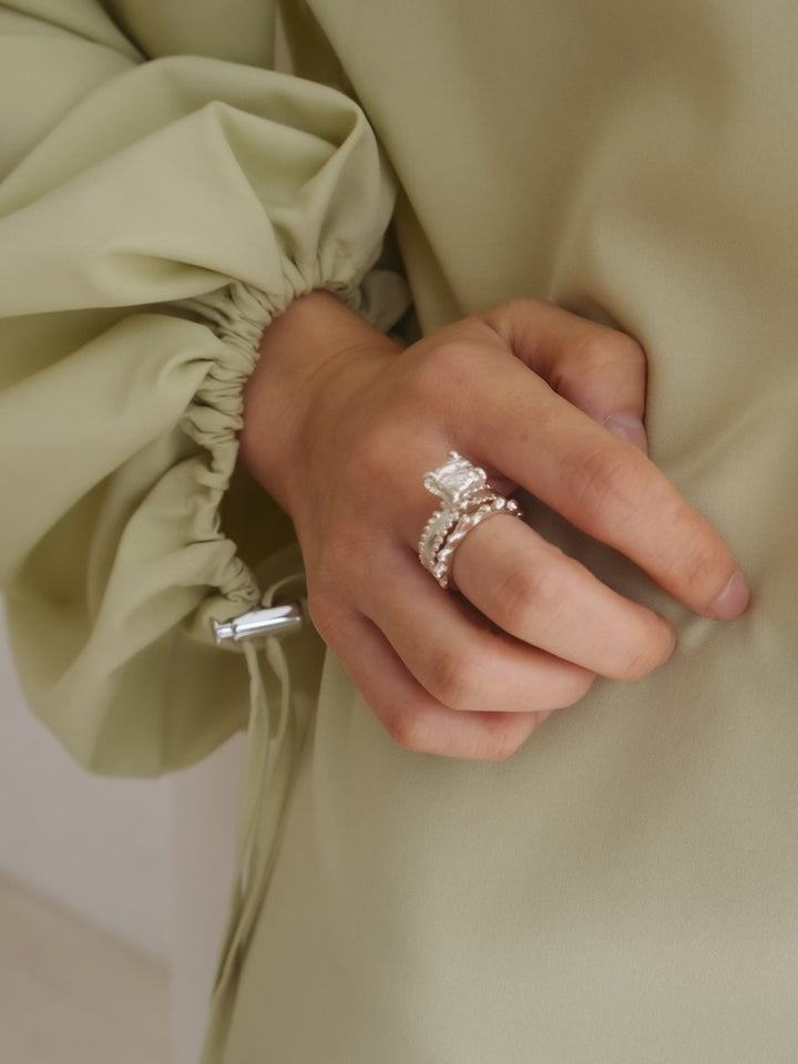 モデル身長：166cm / カラー：LightGreen