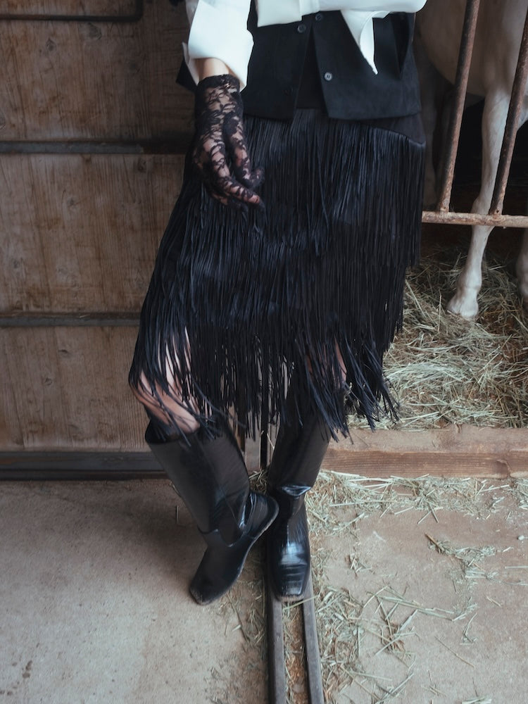 モデル身長：175cm / カラー：Black / 着用サイズ：Mサイズ