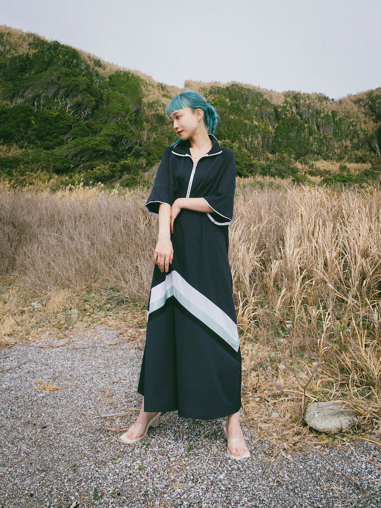 モデル身長：167cm / カラー：Navy