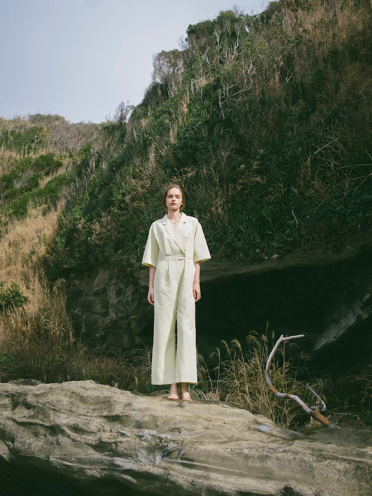 モデル身長：174cm / カラー：LightYellow