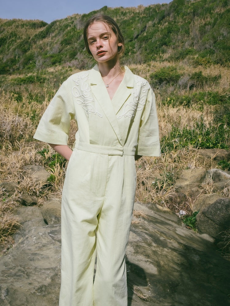 モデル身長：174cm / カラー：LightYellow