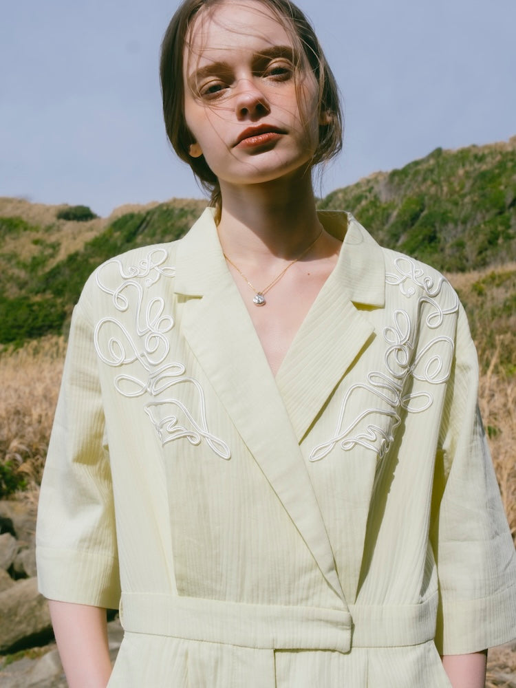 モデル身長：174cm / カラー：LightYellow