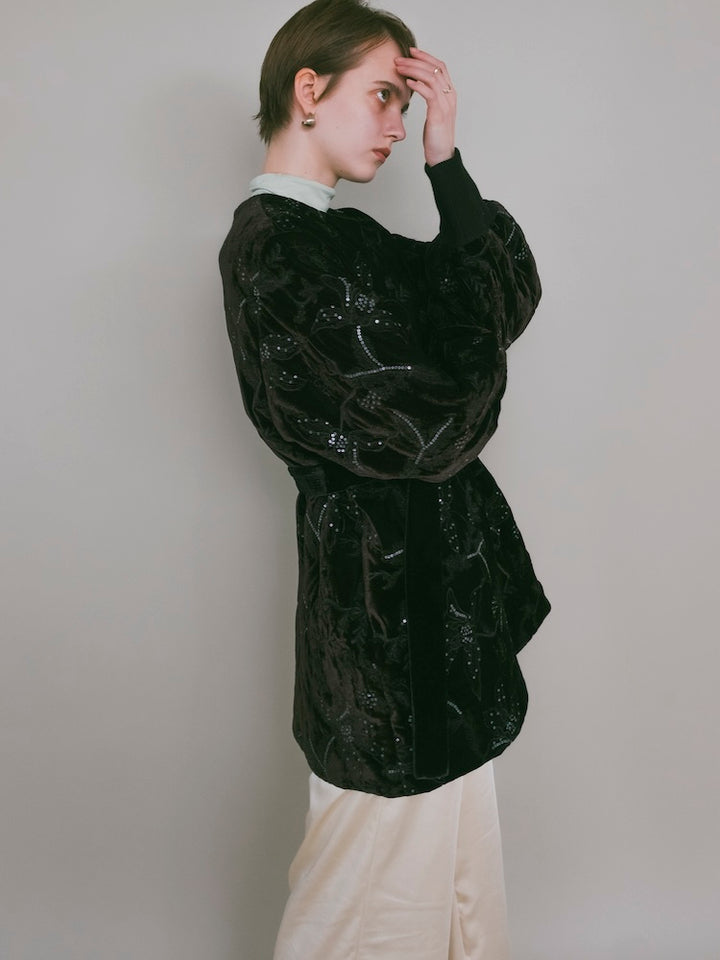 【10月7日(水) 12:00予約販売開始】Velour Embroidery Quilting Coat