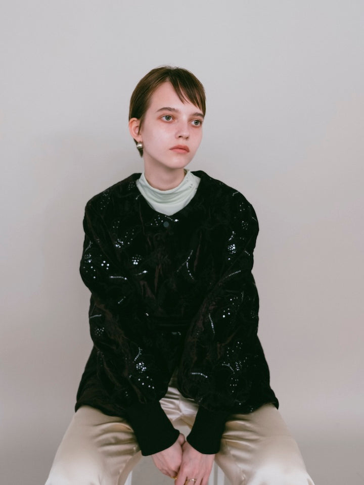 【10月7日(水) 12:00予約販売開始】Velour Embroidery Quilting Coat