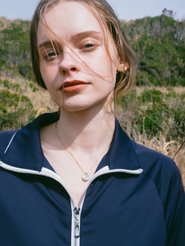 モデル身長：174cm / カラー：Navy