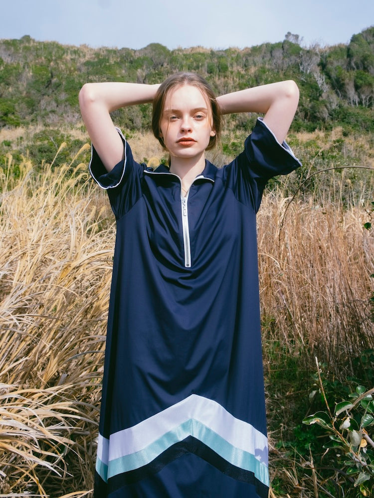 モデル身長：174cm / カラー：Navy