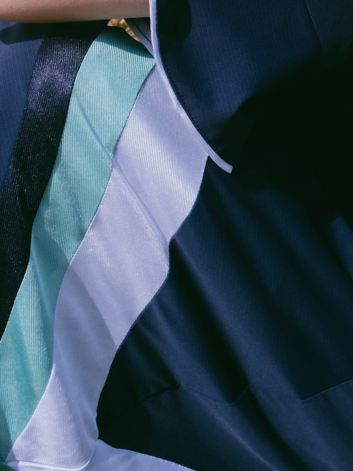 モデル身長：174cm / カラー：Navy