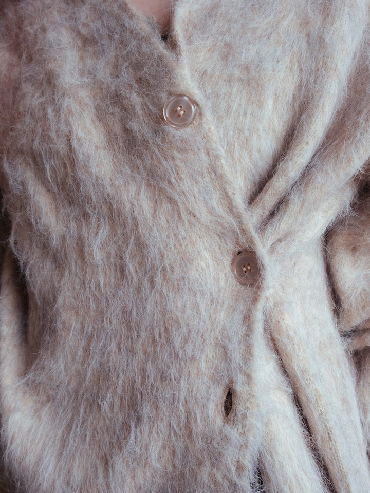 モデル身長：175cm / カラー：Beige