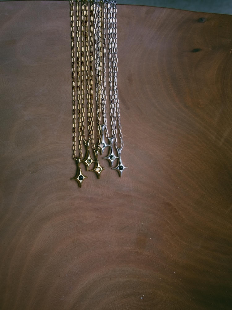 Spark Star Necklace（ネックレス）｜SYKIA（シキア）の