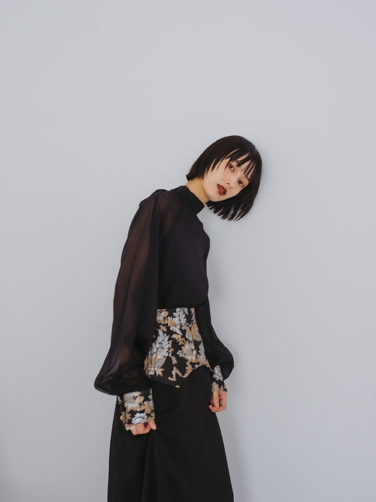 モデル身長：166cm / カラー：Black