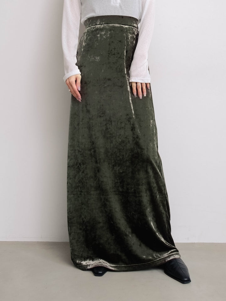 モデル身長：156cm / カラー：Khaki / 着用サイズ：Mサイズ