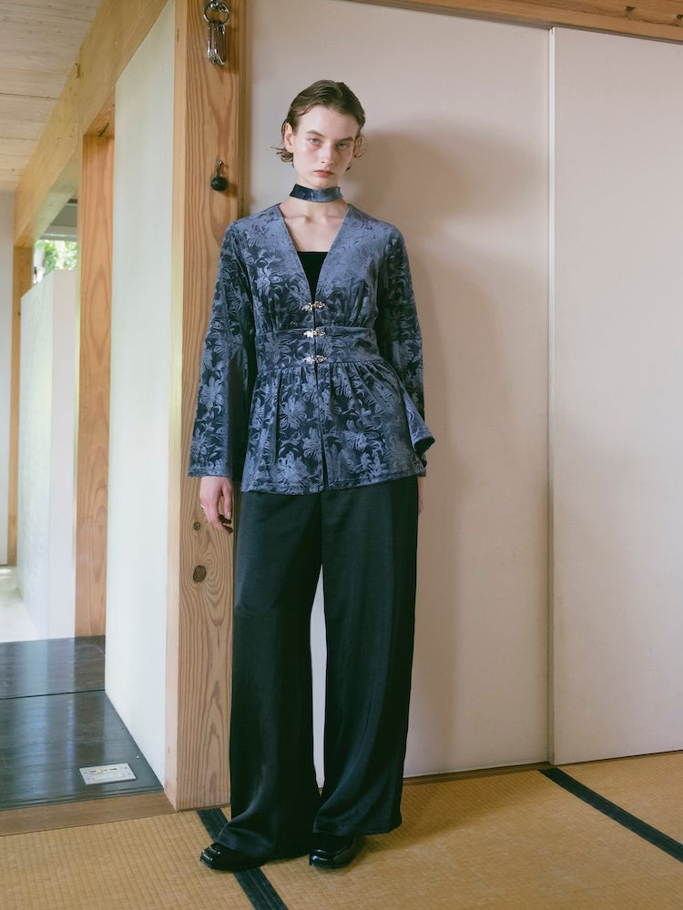【10月24日(土) 12:00販売開始】Velour Emboss Top