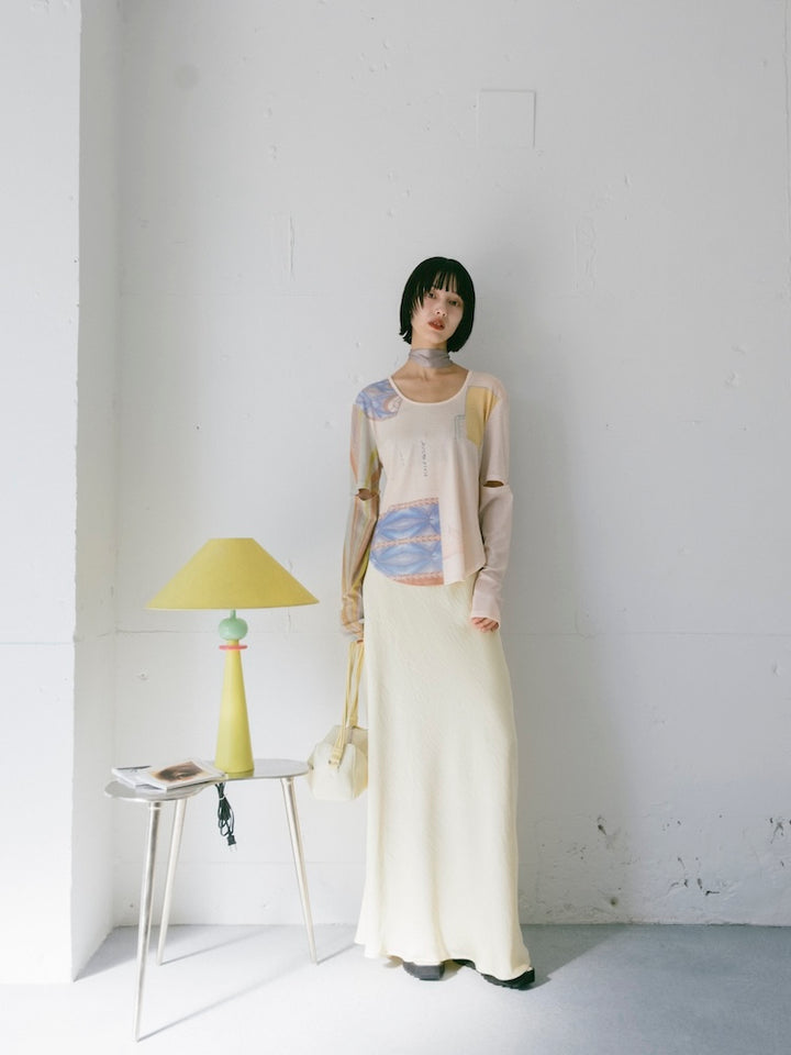 モデル身長：166cm / カラー：04 Theatre foyer