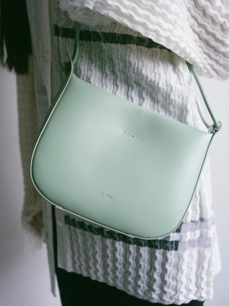 カラー：MOSS