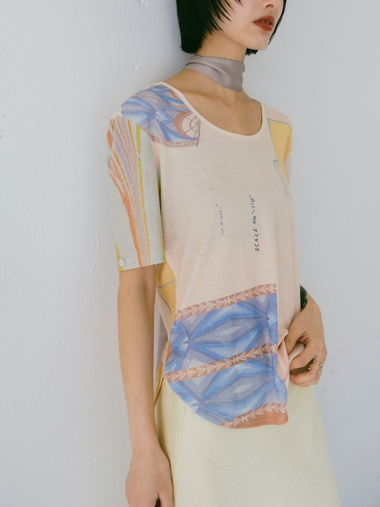 モデル身長：166cm / カラー：04 Theatre foyer