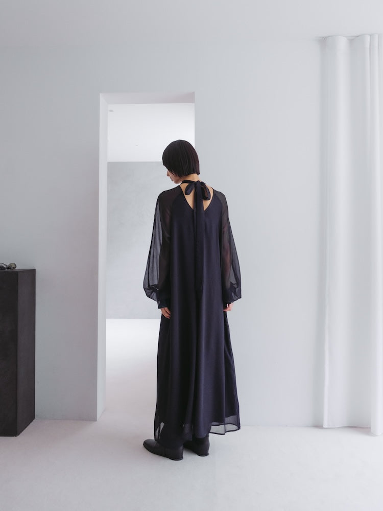 モデル身長：166cm / カラー：Navy / サンプル着用