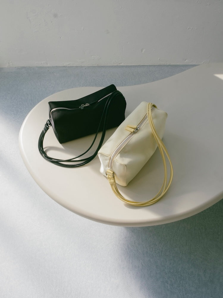 Satin Box Hand Bag｜サテン素材ボックス型ハンドバッグ – MARTE
