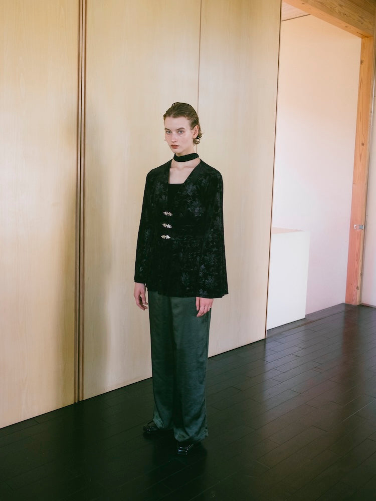 【10月24日(土) 12:00販売開始】Velour Emboss Top