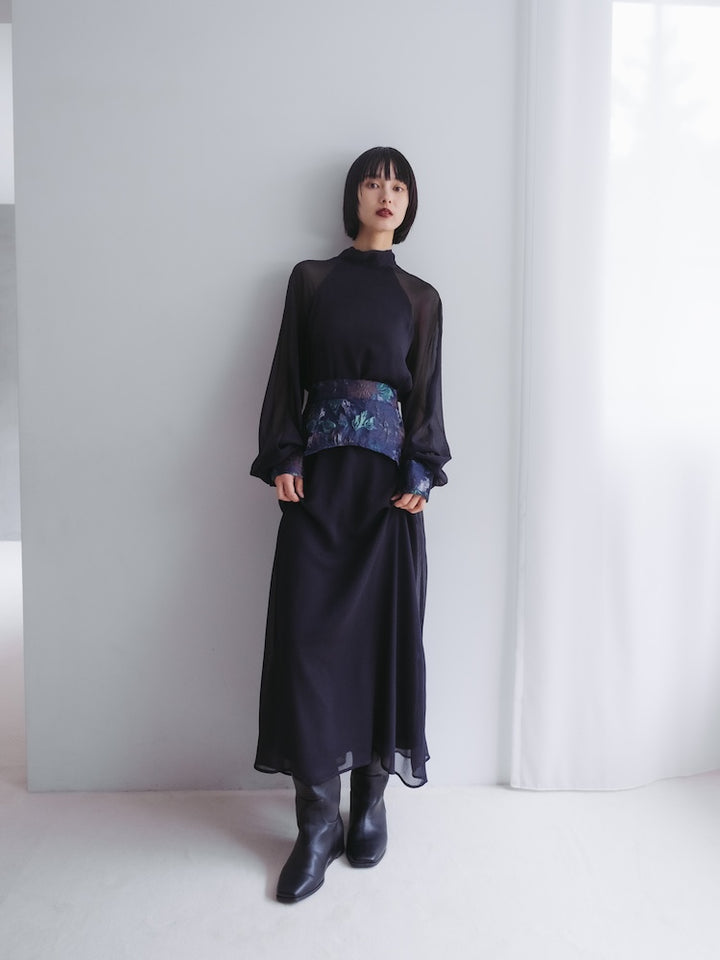 モデル身長：166cm / カラー：Navy / サンプル着用