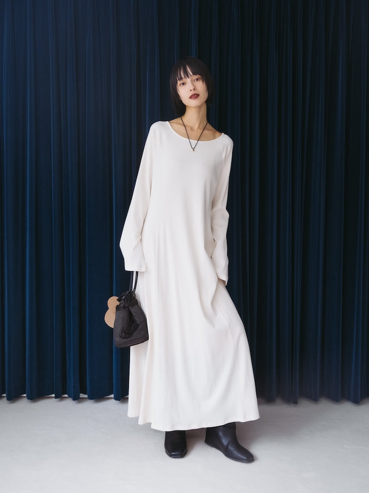 モデル身長：166cm / カラー：Ivory