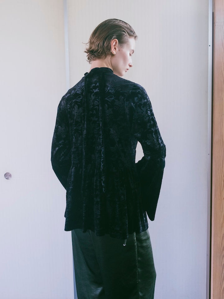 【10月24日(土) 12:00販売開始】Velour Emboss Top