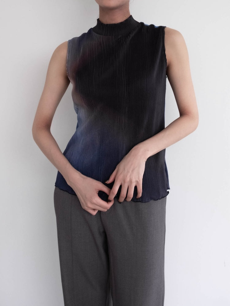 モデル身長：160cm / カラー：Black