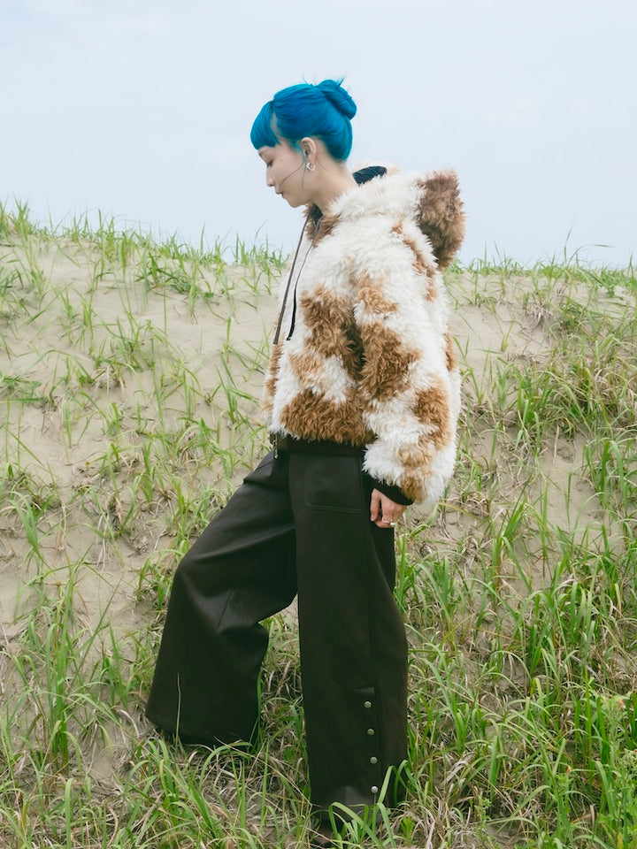 モデル身長：167cm / カラー：Khaki