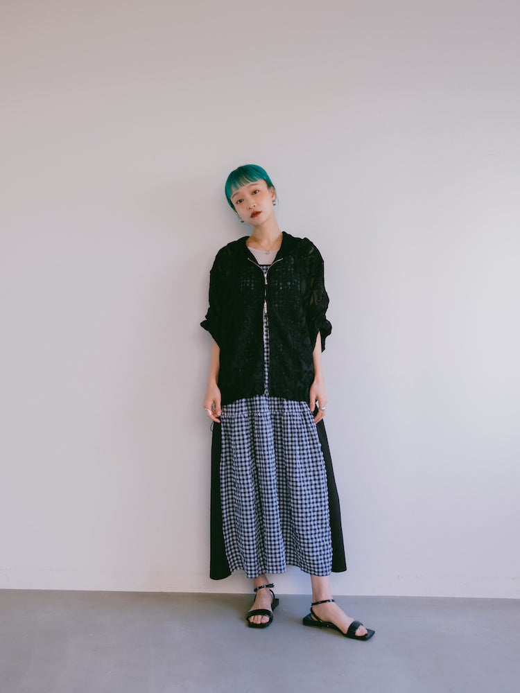 モデル身長：167cm / カラー：Black